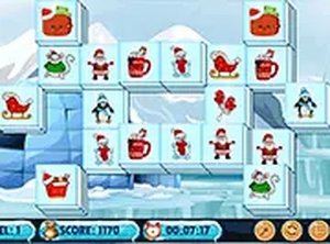 Festive Trio Tile Clearing Puzzle